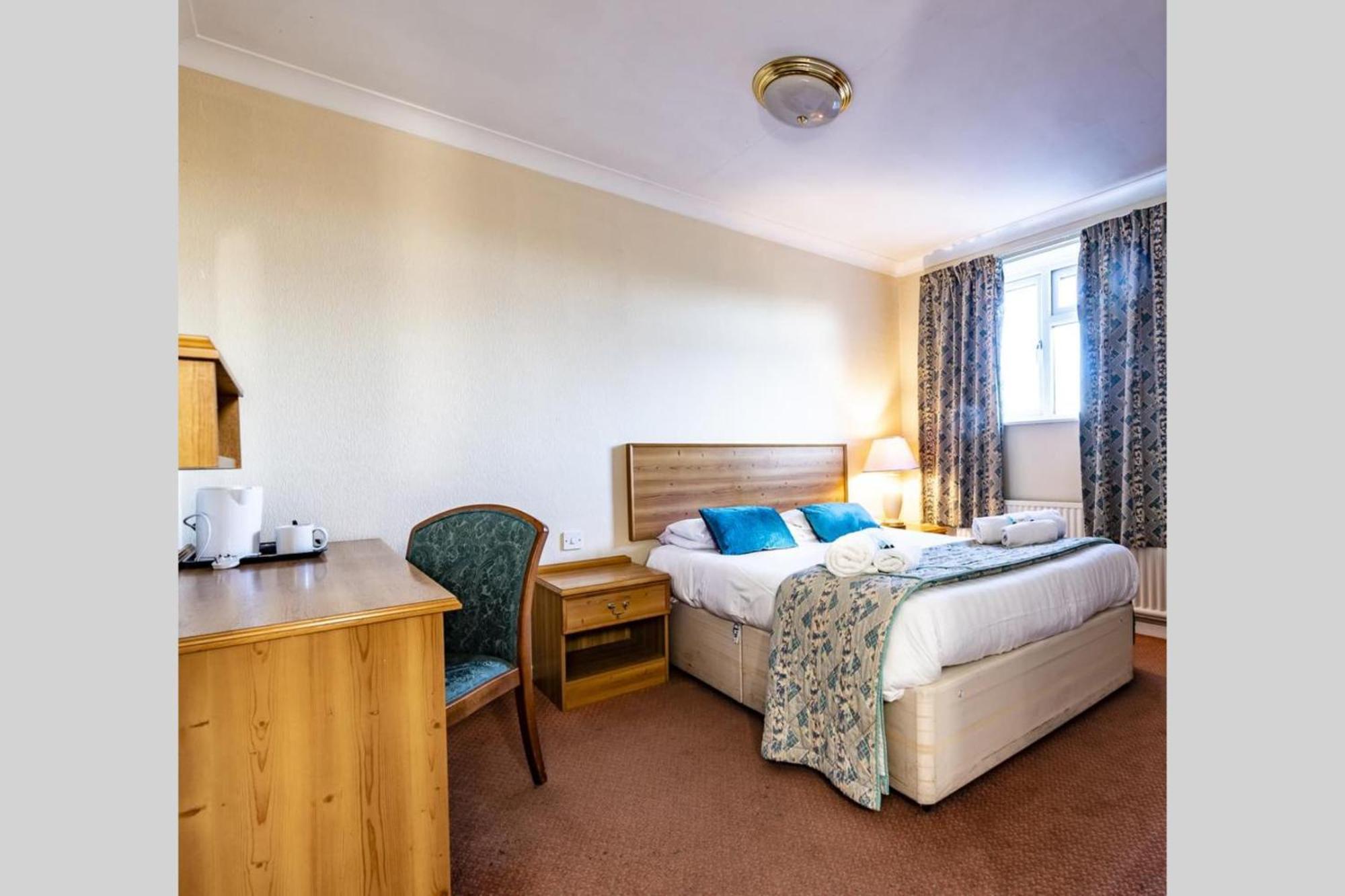Paddington House Hotel Warrington Exteriör bild