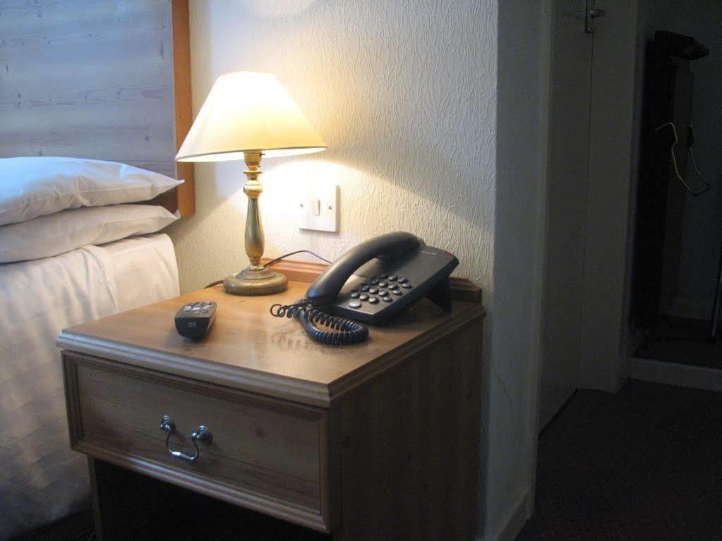 Paddington House Hotel Warrington Exteriör bild